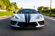 Chevrolet-Corvette-C8-Stingray-Coupe-2022_3