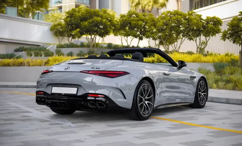 Mercedes-Benz_AMG-SL-63_2023_3