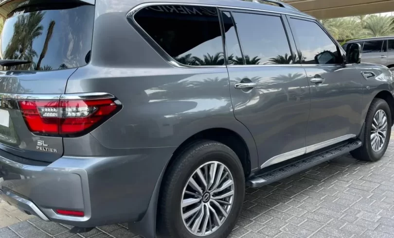 Nissan_Armada_2022_4