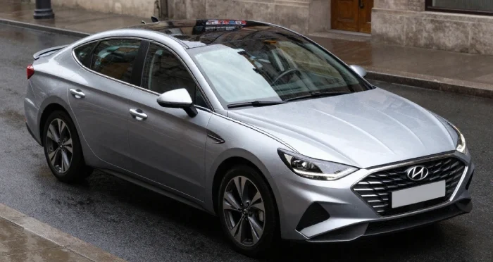 Inside-the-Hyundai-Sonata-Panorama_-Luxury-Space-Explained